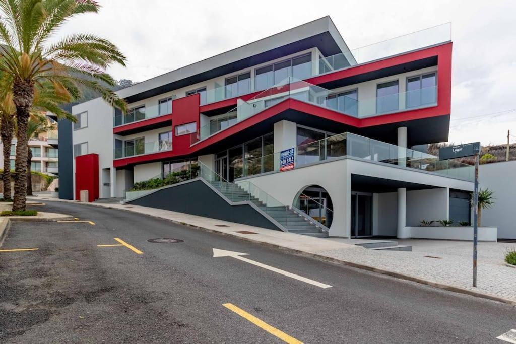Luxury And Modern Apartment In Porto Moniz Center Exterior photo