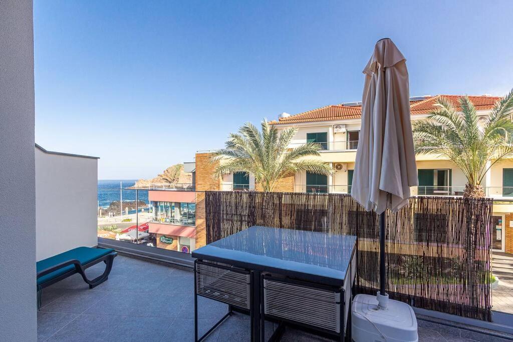 Luxury And Modern Apartment In Porto Moniz Center Exterior photo